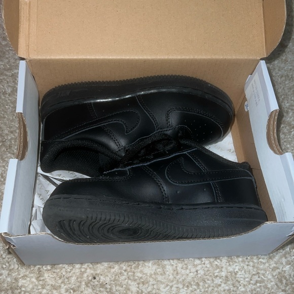 Like New! With original box. Only worn a few times - Picture 1 of 4